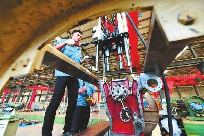 图片新闻:洛阳市河南柴油机重工不断推出自主研发新产品